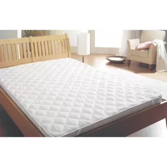 Coprimaterasso trapuntato con gommini angolari