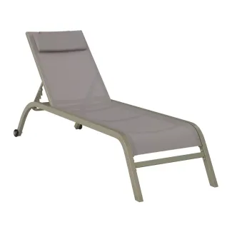 Luca Bessoni Liegestuhl