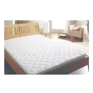 Coprimaterasso trapuntato con gommini angolari